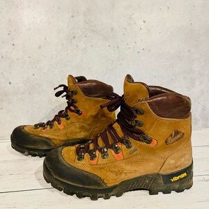 Danner Brown Hiking Boots 6” Expedition Goretex waterproof brown/red leather